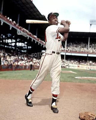 HANK AARON Photo Picture MILWAUKEE BRAVES Baseball 8x10 11x14 Or 16x20 (H4) • $4.95