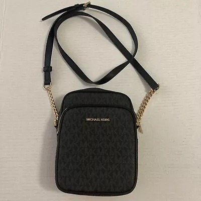 EUC Michael Kors Jet Set Travel Signature PVC Medium Chain Crossbody Flight Bag • $49.99