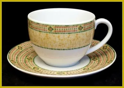 £12.99 • Buy Wedgwood Florence Tea Cups & Saucers - In Excellent Condition