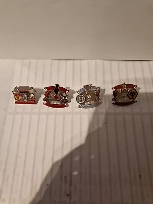 4  Football Club Pin Badges Bundle/Job Lot Man U Liverpool Man City Wolves  • £4.99