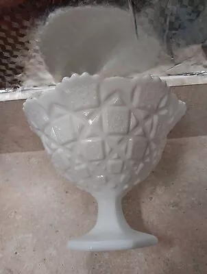 Vintage  Milk Glass White Pedestal Fruit Bowl With Scalloped  Edge.  • $7