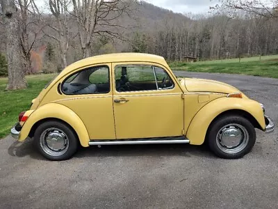 1972 Volkswagen Beetle - Classic  • $17500