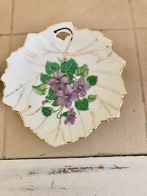 Vintage Violet Design Ceramic Leaf Shaped Dish Trimmed In Gold Made In Japan • $5