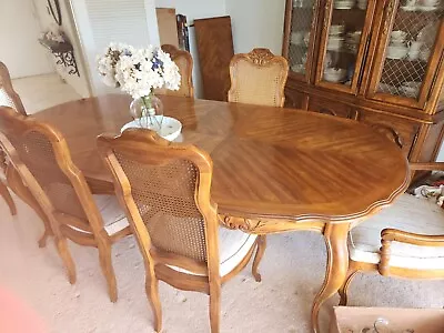 Drexel Herritage Dining Room Set Table & 6 Chairs • $260