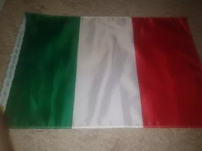 Italian Mini Flag  11  X 17  Pennant For Wall Or Waving • $6.49