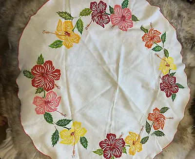 $29.95 • Buy Vintage Linen Round Tablecloth W/ Hibiscus Flowers Tropical 34 