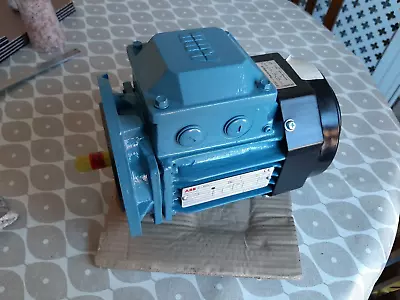 Abb 3 Phase Induction Motor 0.37 Kw  14mm Shaft • £129