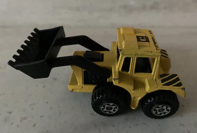 £5 • Buy Vintage Matchbox Lesney Superfast Tractor Shovel No. 20.  1976.