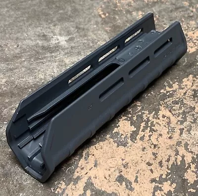 MAGPUL MAG494-GRY Sga Forearm M-LOK GRAY Or MOSSBERG 500 590  • $27.45