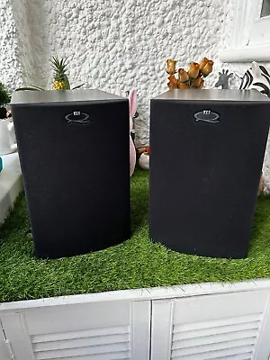 KEF Q15 Bookshelf Speakers • £70