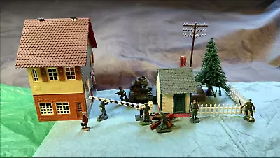 VTG1/72 WW2 German  Soldiers HO 2 Story House  - Vehicle  Built And Painted Etc • $37