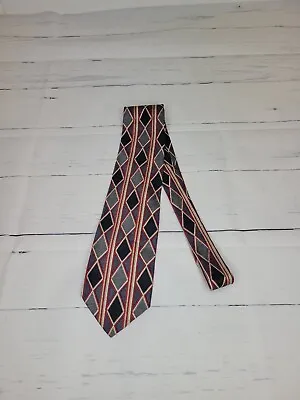 Vintage Martin Wong Grey Red And White Geometric Tie 3.5  Wide  • $4.19