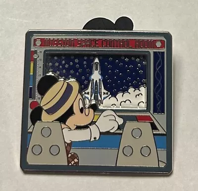 Disney World - Scoop & Friends - Mickey Mouse - Mission Space - LE2000 Pin • $21.99