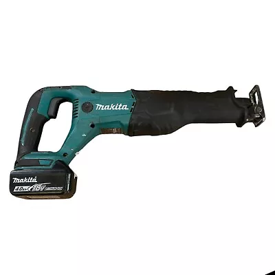 Makita XRJ04 Brushless Cordless Compact Reciprocating Saw W/Battery • $105