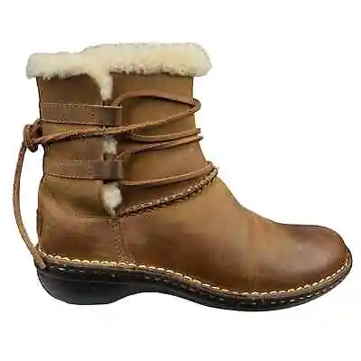 UGG Women's Caspia Brown Leather Pull On Winter Boot Size US 6 • $64