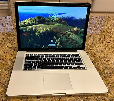 15  MacBook Pro 2.2GHz Core I7 8GB RAM 250 GB SSD With Glossy Display #7L • $169