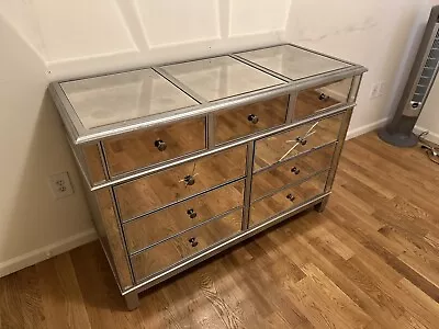 Mirrored 8 Drawer Dresser • $275
