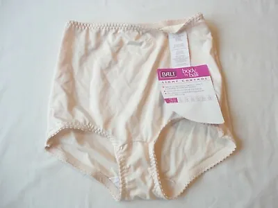 NWT VINTAGE BODY BY BALI SIZE LARGE Light CONTROL BRIEF  • $4.99