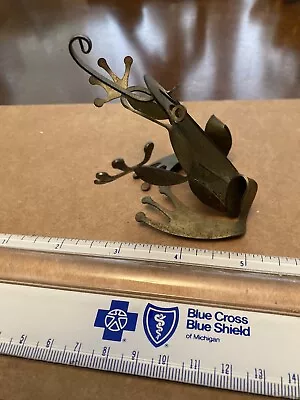 Handcrafted Metal Standing Frog Sculpture 3” • $0.99