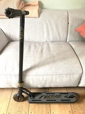 SCOOTER MGP VX9 Nitro X (RRP £249) + Custom Grips HARDLY USED Mad Gear Pro Stunt • £75