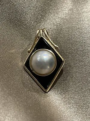 Vintage Hand Made Estate Mabe Pearl And Onyx Pendant/Enhancer • $290