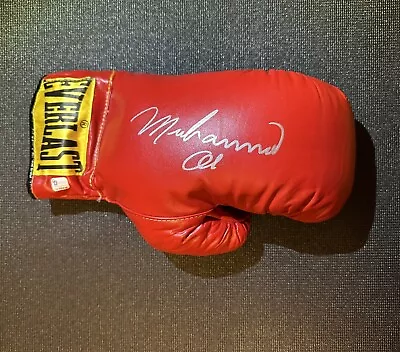 Muhammad Ali  Signed Everlast Glove COA By Global Authentic Inc. ￼ • $3500