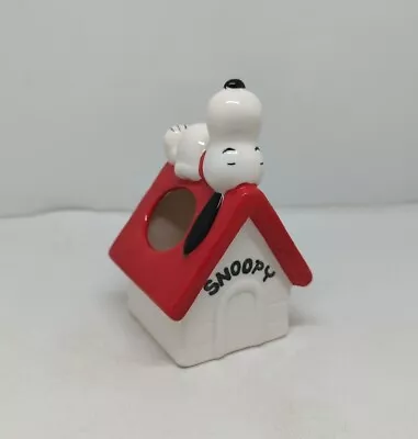 Snoopy Doghouse Ceramic Planter 1970 Vintage Peanuts Red And White Schultz  • $19.95