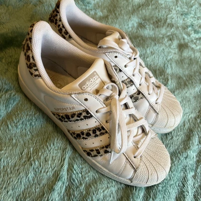 $12.50 • Buy Adidas Superstar Size 7.5 / 39.5 