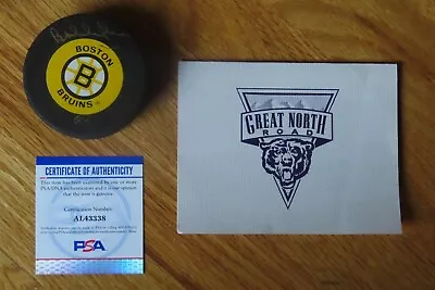 HOFer Defenseman BOBBY ORR #4 Signed BOSTON BRUINS Puck PSA AL43338 • $240