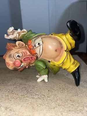 Universal Statuary Corp No. 534 CLOWN WITH BELLY HANGING OUT Vintage 1977 Figure • $17.97