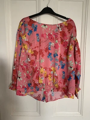 $4.88 • Buy Zara Blouse Size L