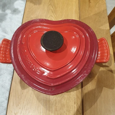 £55 • Buy Le Creuset Cast Iron Heart Casserole Dish Cerise/Red 20cm 
