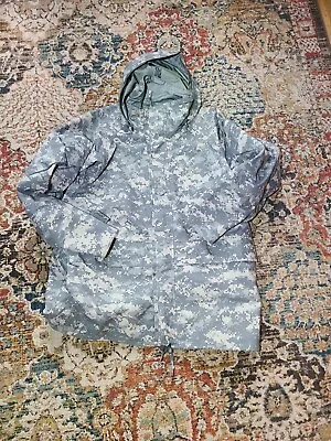 NEW US Military ACU CAMO GORE-TEX JACKET LG Regular PARKA COLD WEATHER HUNTING • $95