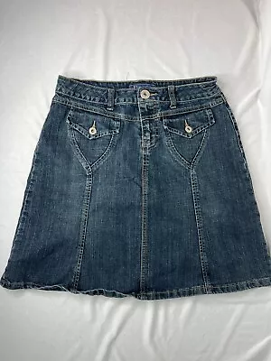 Baccini Womens Size 8 Jean Skirt Med Wash Denim Button Flap Pockets Y2K Knee • $14.95