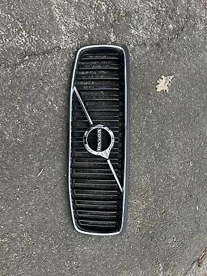 Excellent Condition Volvo XC90 OEM Grille Grill No Camera 2016 2017 2018 2019 • $100