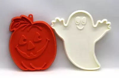 Vintage Hallmark Cookie Cutters Halloween Jack-O-Lantern Pumpkin Ghost Lot Of 2 • $5.95