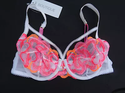 M & S Boutique Underwired Full Cup  Bra  Heart Embroidery White Marks & Spencer • £7.50