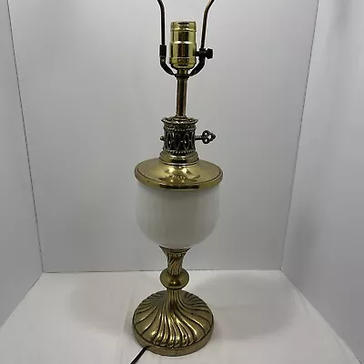 Mid Century Modern Hollywood Regency Stiffel Brass & Porcelain Table Lamp • $58.50