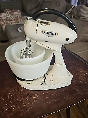 Vintage 1940s Hamilton Beach Model G Stand Mixer. **NO Juicer. Working Condition • $50