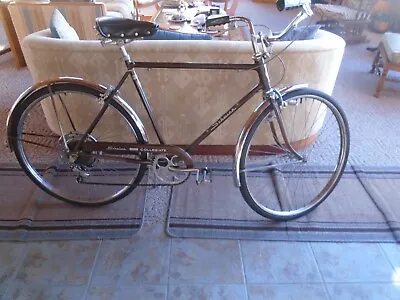 Vintage Schwinn Bicycle 1970sMANS COLLEGIATE • $120