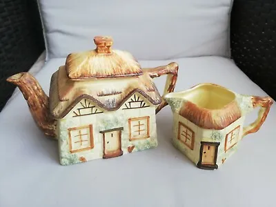 Keele Street Pottery Co Ltd Cottage Design Teapot And Milk Jug • £9.99