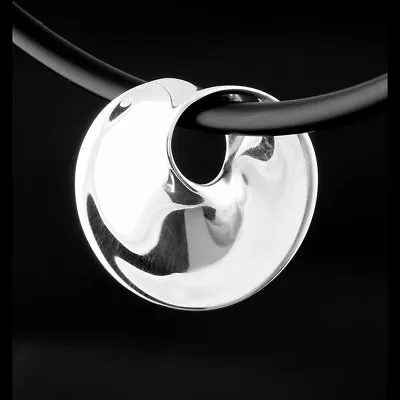 GEORG JENSEN Sterling Pendant # 374. Möbius. Silver. Vivianna Torun. NEW 3536032 • $439