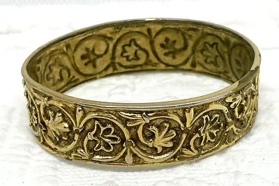 MMA Metropolitan Museum Of Art Heavy Floral Gold Plated Bangle Bracelet • $23.99