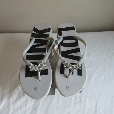 Victoria's Secret PINK Trinket Flip Flop Thong Sandal Shoe Gray/Black L  9/10 • $14.99
