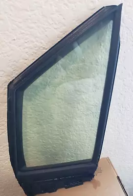 2020 - 2023 Toyota Corolla Front Left Side Door Window Vent Glass Oem 6821612010 • $99.99