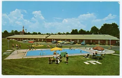 Holiday Inn SOUTH Memphis Tennessee TN Postcard Curteichcolor Motel Pool • $8