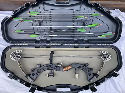 Martin SlayR SE Compound Bow Archery Lot W/ Case & Carbon Arrows EXC CONDITION • $295