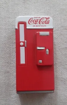 Coca Cola Usa Vending Machine Fridge Magnet • £6.95