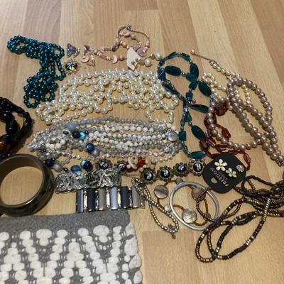 £10 • Buy Job Lot Of Jewellery Old Vintage Untested Tangled Necklace Bracelets Earrings