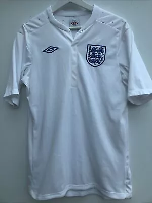 ENGLAND 2011 Home Football Shirt Umbro Short Sleeve Mens 38 Medium M • £19.95
